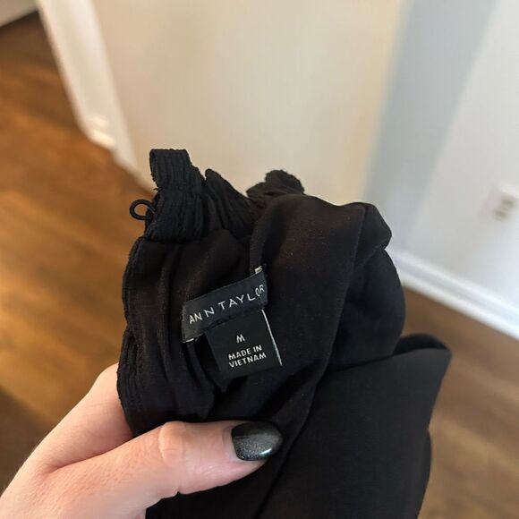 Ann Taylor black cinch waist dress - Picture 3 of 4